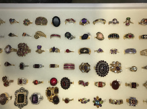 Jewelry Store «J & L Jewelry», reviews and photos, 1823 Ximeno Ave, Long Beach, CA 90815, USA