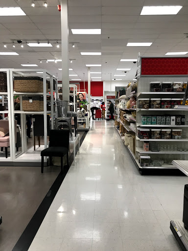 Department Store «Target», reviews and photos, 3101 Jefferson Davis Hwy, Alexandria, VA 22305, USA