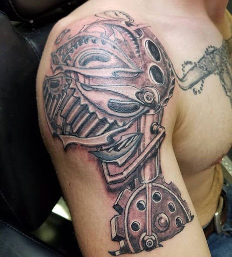 Explore tattoo ideas father daughter, creative tattoo ideas in Kearney, available at Babalus Professional Tattoo Studio