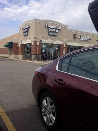 Coffee Shop «Starbucks», reviews and photos, 2517 W North Ave, Melrose Park, IL 60160, USA