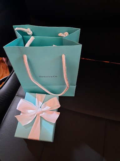 Jewelry Store «Tiffany & Co.», reviews and photos, 4400 Sharon Rd, Charlotte, NC 28211, USA