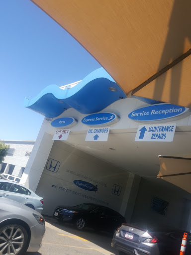 Honda Dealer «San Leandro Honda», reviews and photos, 1302 Marina Blvd, San Leandro, CA 94577, USA