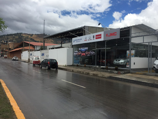 Tiendas Mahindra Group Cajamarca