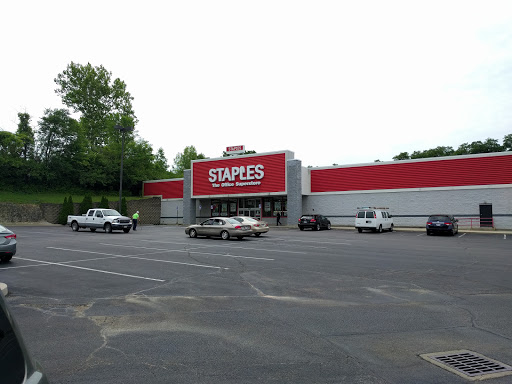 Office Supply Store «Staples», reviews and photos, 8139 Old Troy Pike, Huber Heights, OH 45424, USA