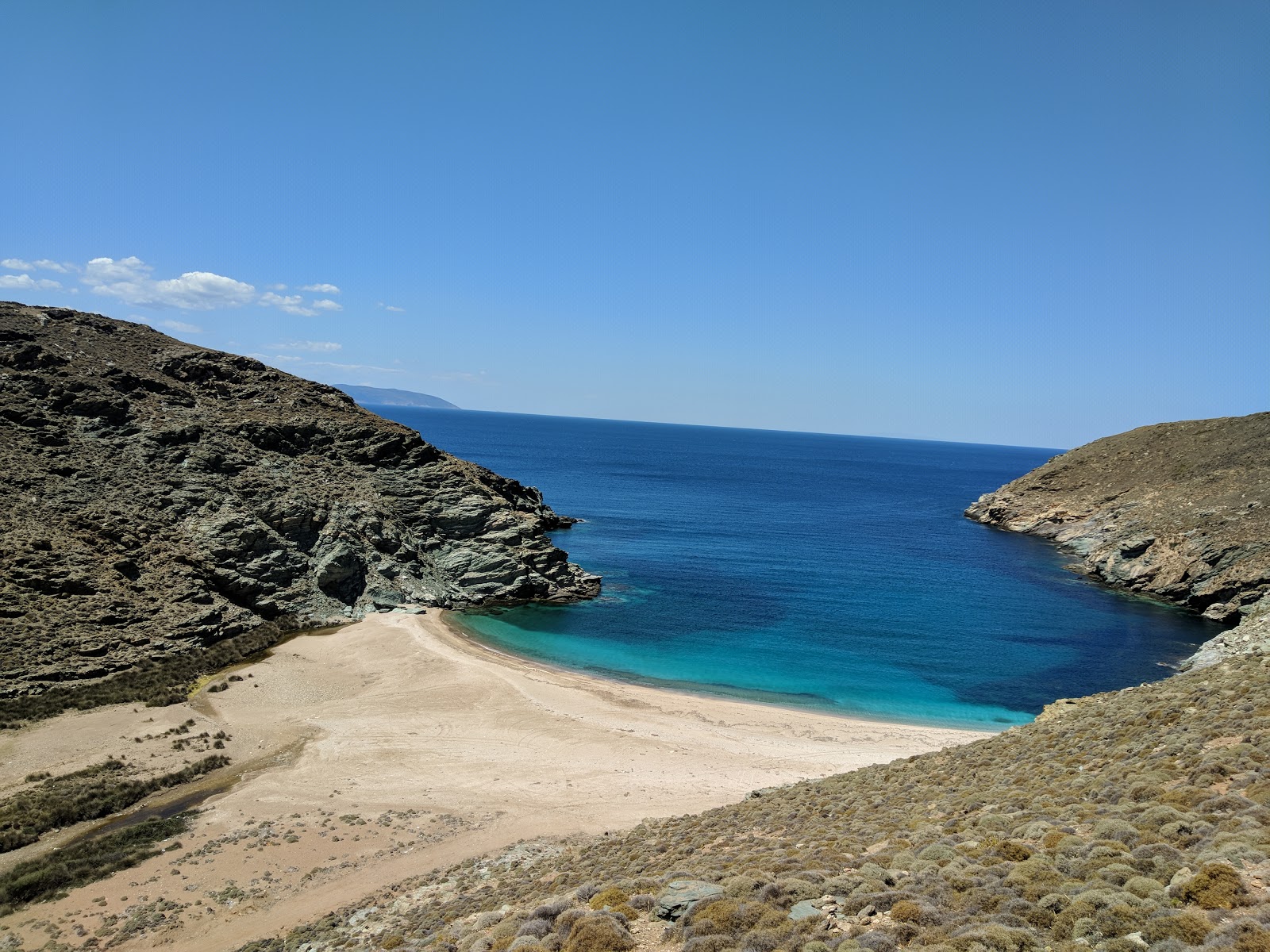 Megali Peza'in fotoğrafı geniş ile birlikte