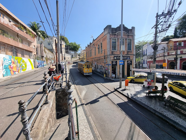 Número de telefone de Cine Santa Teresa