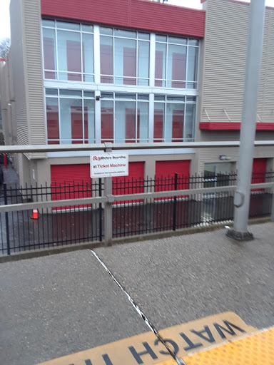 Self-Storage Facility «StorQuest Self Storage», reviews and photos, 401 Railroad Ave, Westbury, NY 11590, USA