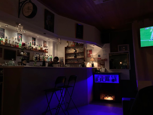 Room Bar - Bar