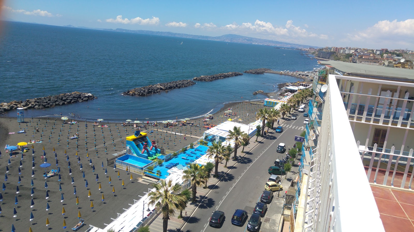 Foto af Spiaggia di via Litoranea II med høj niveau af renlighed