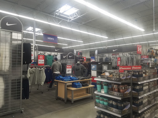 Sporting Goods Store «Academy Sports + Outdoors», reviews and photos, 9997 Crossing Way #800, Denham Springs, LA 70726, USA