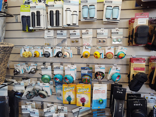 Sporting Goods Store «Evolve Bicycles», reviews and photos, 13 Blake Blvd, Celebration, FL 34747, USA