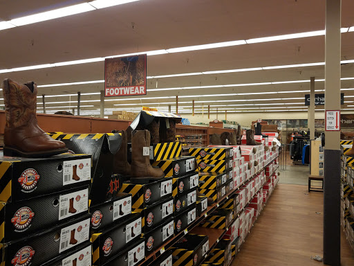 Sporting Goods Store «Big R Store of Warsaw», reviews and photos, 3660 Commerce Dr, Warsaw, IN 46580, USA