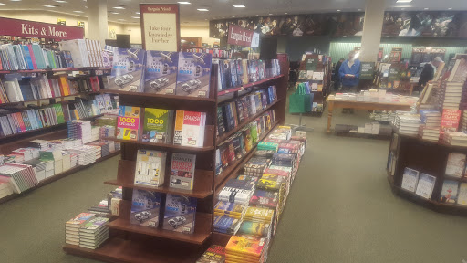 Book Store «Barnes & Noble», reviews and photos, 3050 Beeline Rd, Holland, MI 49424, USA