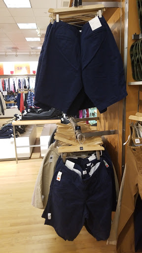 Clothing Store «Gap», reviews and photos, 7430 164th Ave NE, Redmond, WA 98052, USA