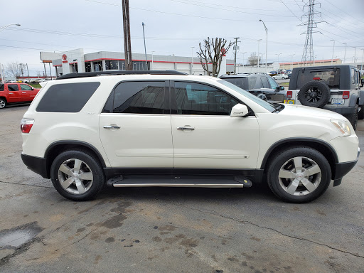 Used Car Dealer «TRI City Auto Mart», reviews and photos, 617 E New Cir Rd, Lexington, KY 40505, USA