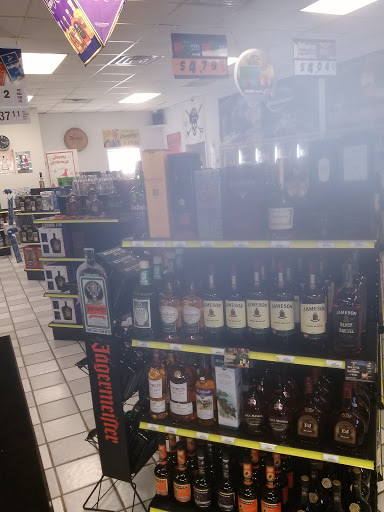 Tobacco Shop «Smoker Friendly Liquor Plus Hurricane», reviews and photos, 3524 Teays Valley Road, Hurricane, WV 25526, USA