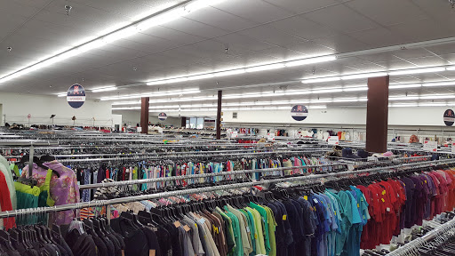 Thrift Store «The Salvation Army», reviews and photos