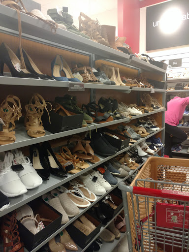 Department Store «T.J. Maxx & HomeGoods», reviews and photos, 4890 Integrity Way, Appleton, WI 54913, USA