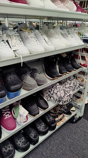 Clothing Store «Citi Trends», reviews and photos, 901 E 10th Ave #25, Hialeah, FL 33010, USA