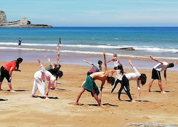 retiros de yoga | meditación | ecstatic dance FIE - Diseminado Langre, 26, 39160 Langre, Cantabria, Spain