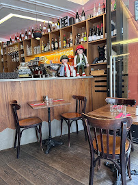 Atmosphère du Restaurant de fruits de mer Ma Cachette à Paris - n°4