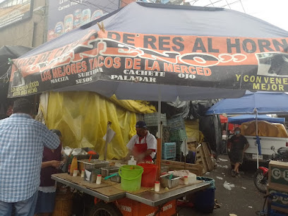 Tacos De Cabeza De Res El Veneno