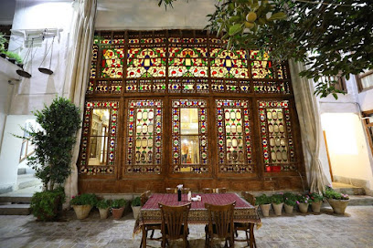 Chahar Naghsh Cafe Restaurant - MM7C+252, Isfahan, Isfahan Province, Iran