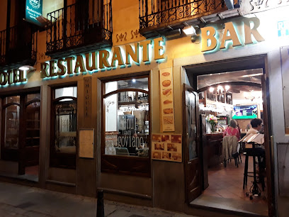 Restaurante San Miguel - C. de la Infanta Isabel, 6, 40001 Segovia, Spain