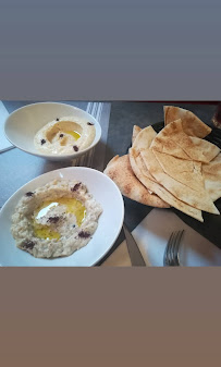 Houmous du Restaurant libanais Mille et une Saveurs à Bordeaux - n°3