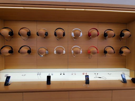 Computer Store «Apple Irvine Spectrum Center», reviews and photos, 763 Spectrum Center Dr, Irvine, CA 92618, USA