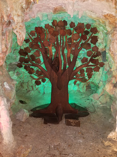 Cemetery «Memorial Park Funeral Home & Cemetery», reviews and photos, 5668 Poplar Ave, Memphis, TN 38119, USA