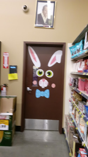 Grocery Store «Grocery Outlet Bargain Market», reviews and photos, 8320 Firestone Blvd, Downey, CA 90241, USA