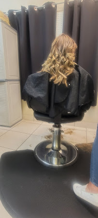 Jellybean's Beauty Salon & Wig - Photo 3 - Car repair in Johnson City, TN, Johnson City