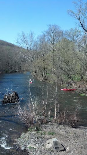 Ski Shop «Cabin Craft Snowboard & Ski Shop», reviews and photos, 2 Main St, Spring Mt, PA 19478, USA
