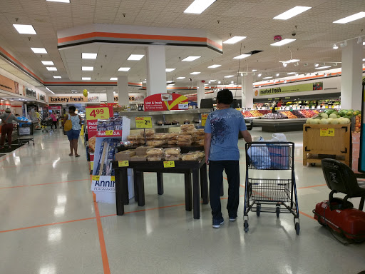 Grocery Store «Shoppers», reviews and photos, 6200 Little River Turnpike, Alexandria, VA 22312, USA