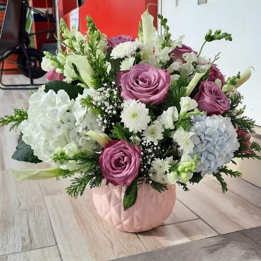 Florería El Jazmín. florería en  en la zona Pinos