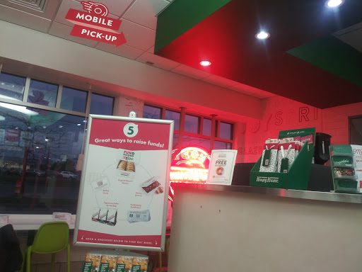 Bakery «Krispy Kreme Doughnuts», reviews and photos, 208 W 14 Mile Rd, Troy, MI 48083, USA