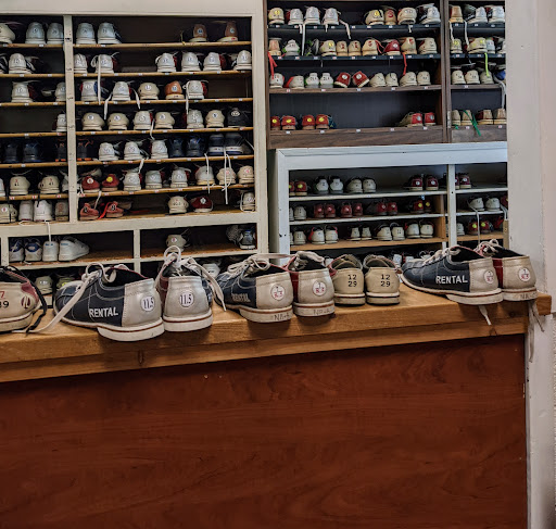 Bowling Alley «ICC Bowlatorium and Gymnasium», reviews and photos, 2701 S 25th St, Omaha, NE 68105, USA