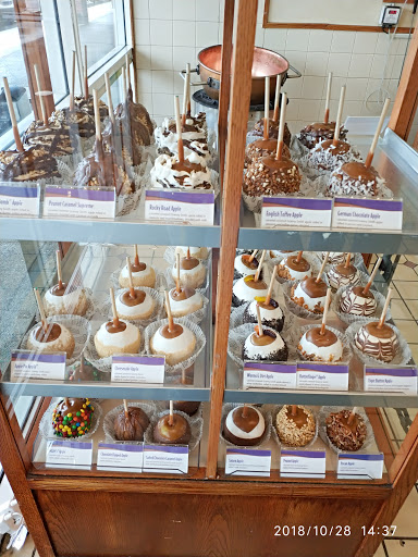 Shopping Mall «Columbia Gorge Outlets», reviews and photos, 450 NW 257th Way, Troutdale, OR 97060, USA