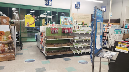 Pet Supply Store «Petco Animal Supplies», reviews and photos, 629 E Dundee Rd, Palatine, IL 60067, USA