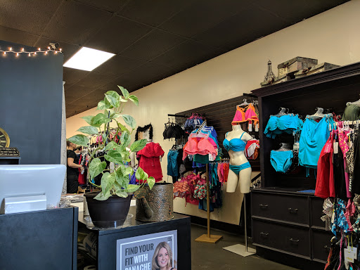 Lingerie Store «The Heavy Hanger by Melons the Complete Bra Shop», reviews and photos, 650 N Carriage Pkwy #105, Wichita, KS 67208, USA