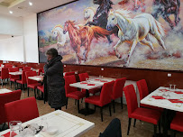 Atmosphère du Restaurant Royal Work à Champs-sur-Marne - n°2