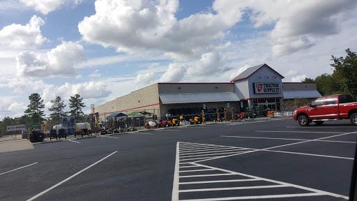 Home Improvement Store «Tractor Supply Co.», reviews and photos, 201 Junction Dr, Ashland, VA 23005, USA