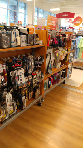 Department Store «T.J. Maxx», reviews and photos, 20 Chapel View Blvd, Cranston, RI 02920, USA