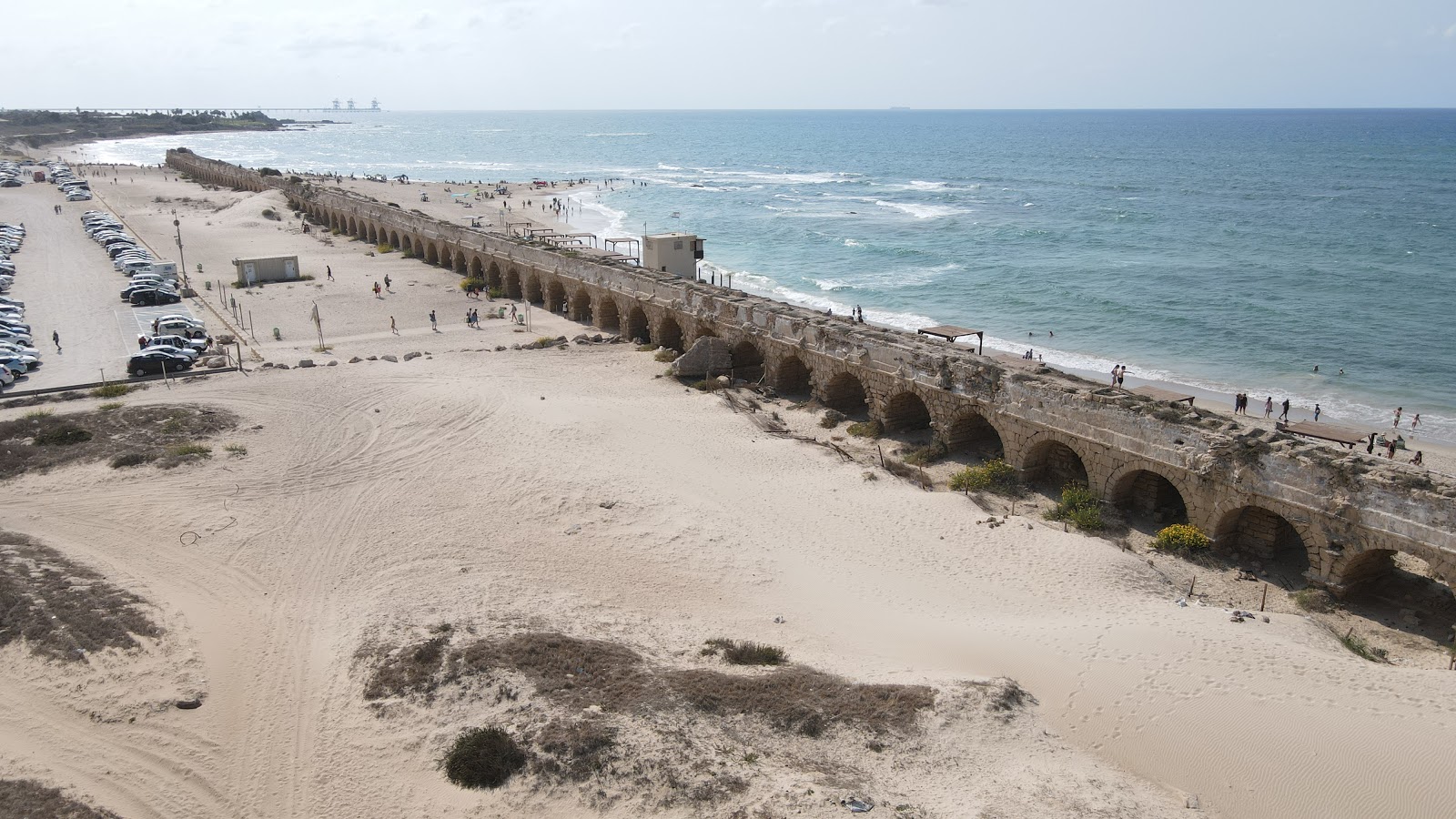 Foto von Caesarea beach annehmlichkeitenbereich