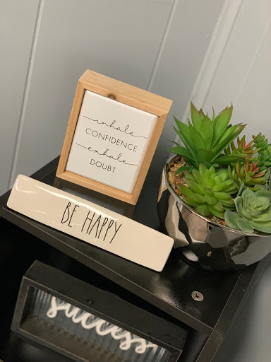 Hair Salon «Go Natural», reviews and photos, 813 Lyndon Ln # B, Louisville, KY 40222, USA