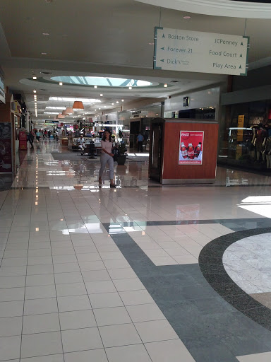Shopping Mall «West Towne Mall», reviews and photos, 66 W Towne Mall, Madison, WI 53719, USA