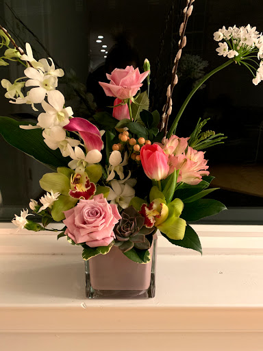 Florist «Flowers Etcetera By Denise», reviews and photos, 637 N 2nd St, Philadelphia, PA 19123, USA