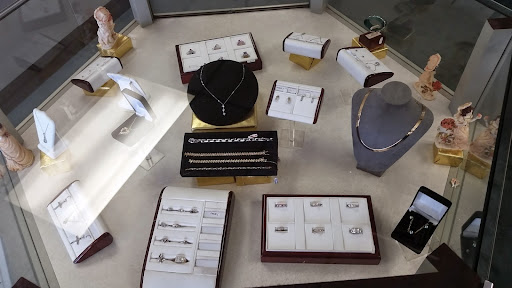Jewelry Repair Service «Rowland Jewelers», reviews and photos, 167 E Rowland St, Covina, CA 91723, USA