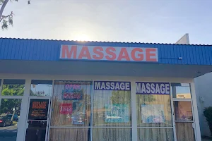 AA+ Massage image